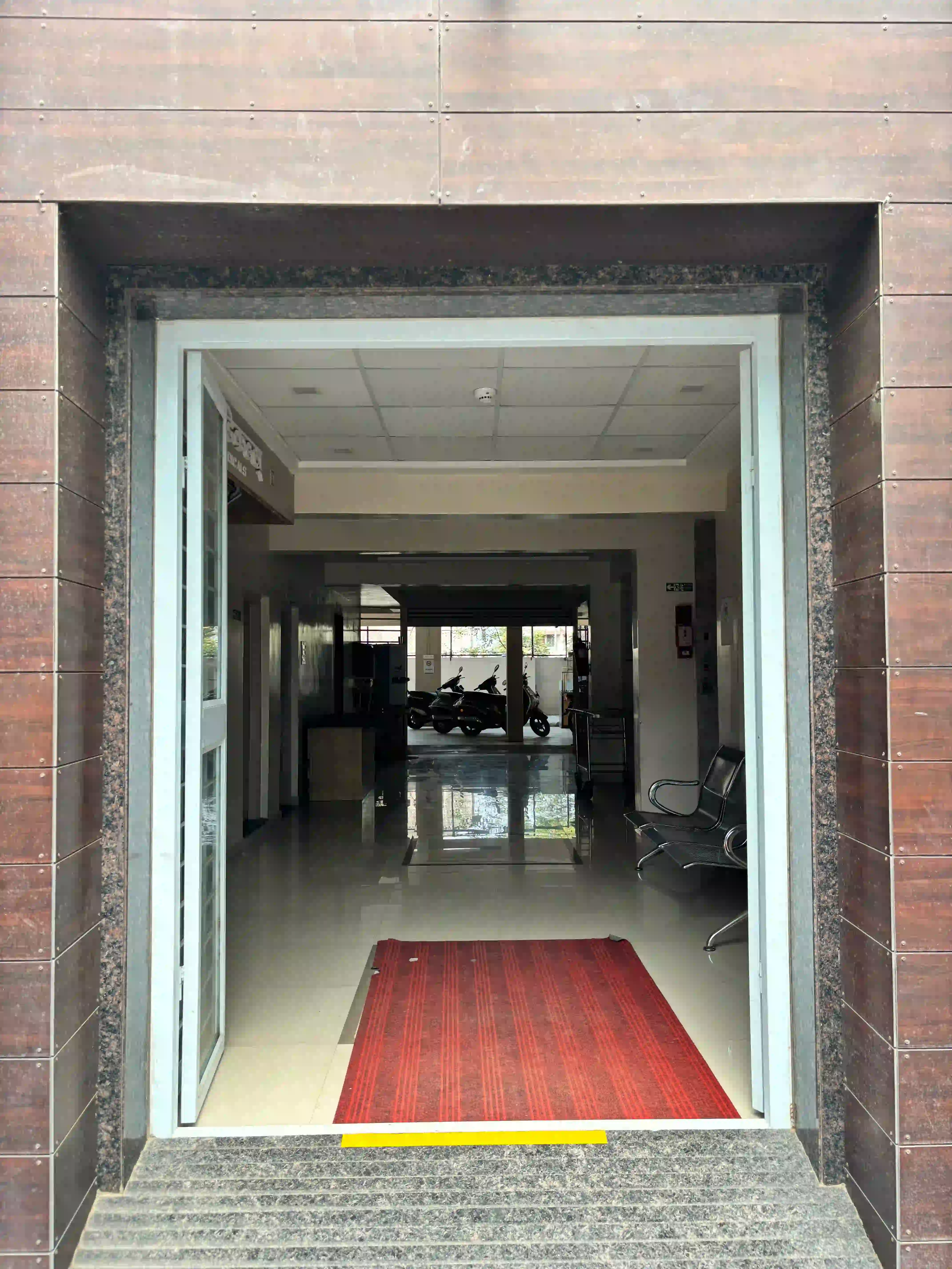 Dr. Joshi Cancer Centre Sangli — hospital entry point and main entrance